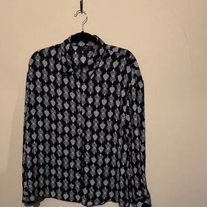 Tahari Black and White Patterned Casual Shirt
